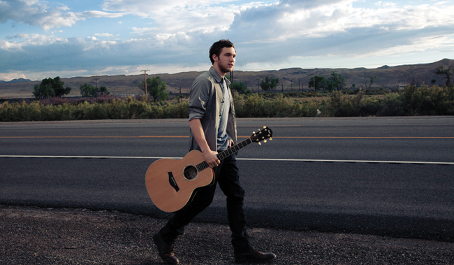 afm0513-Phillip-Phillips