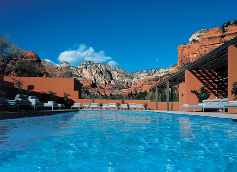 mi_amo_outdoor_pool.jpg