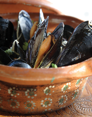 claypot-mussels-with-tequila