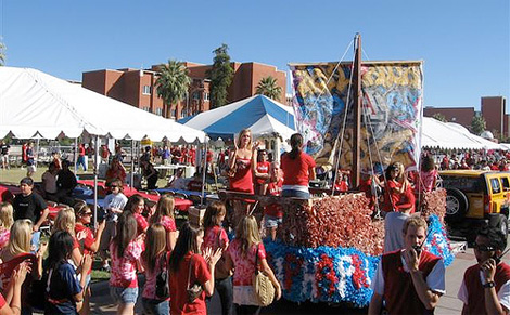 ua-homecoming-parade