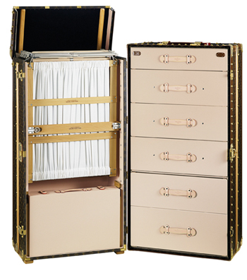 louis vuitton luggage trunk
