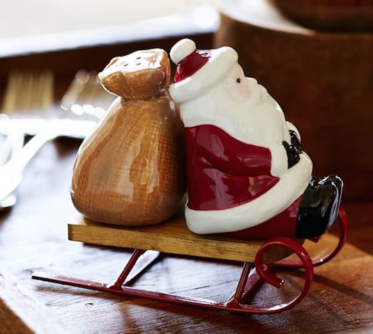 santa-sled-salt-pepper-shaker-set-c.jpg
