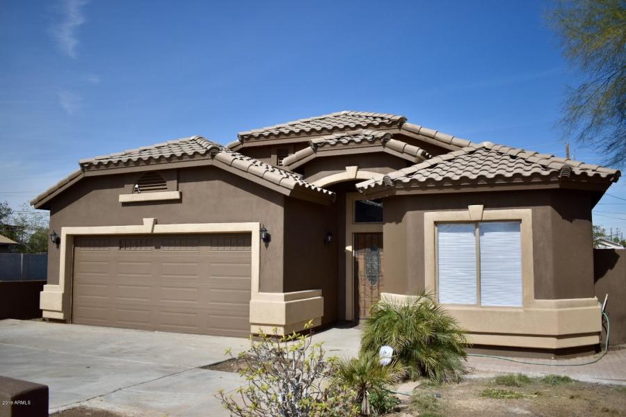 On the Market Custom Retreat in Tolleson