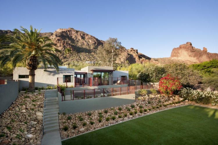 Spa House backyard at Sanctuary on Camelback Mountain