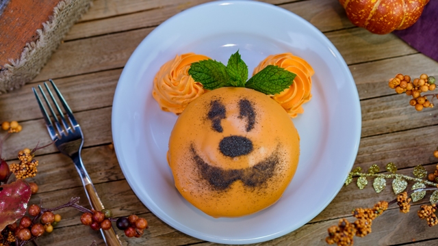 Halloween Foodie Finds At Disneyland