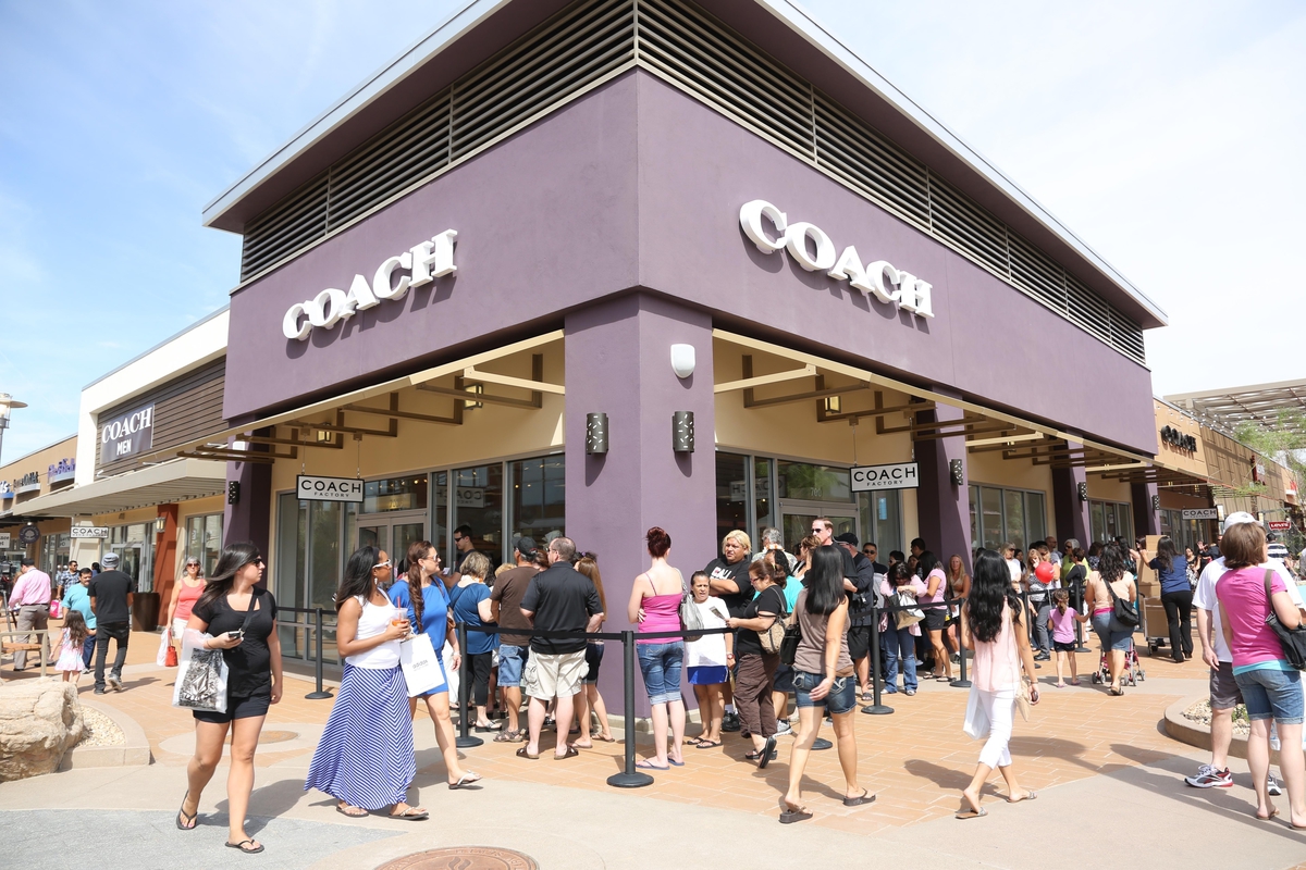 Phoenix Outlet Mall - Coach