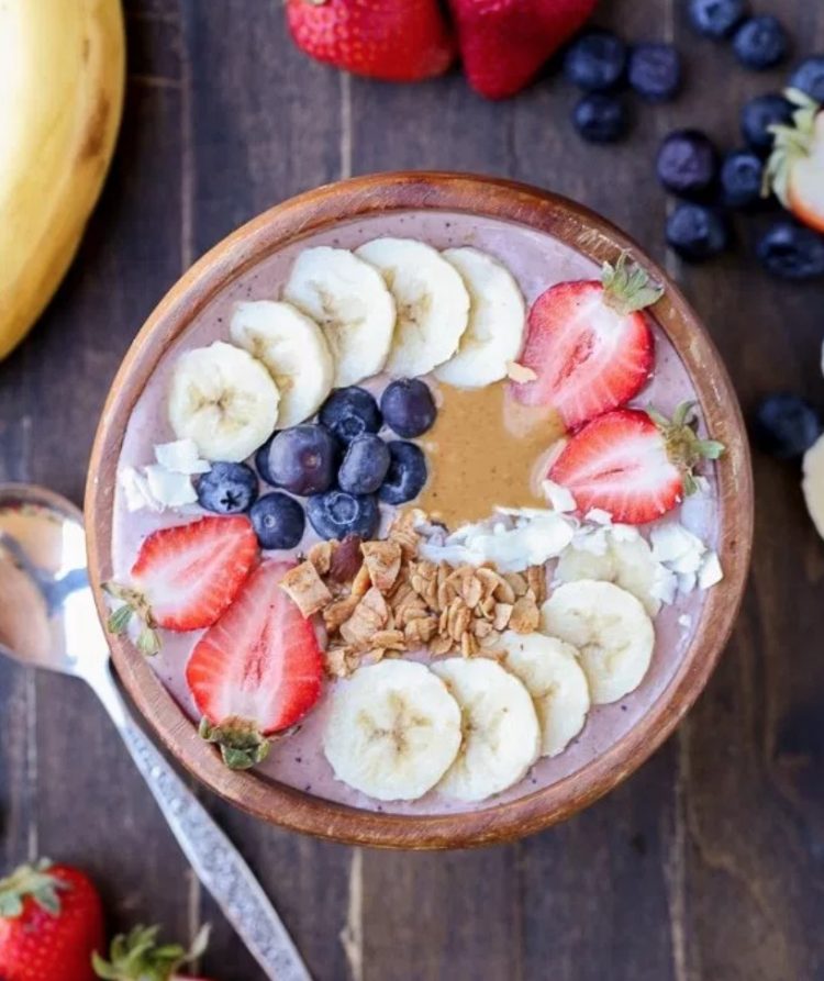 Acai Bowls: We Like Them Berry Much - Valley Girl